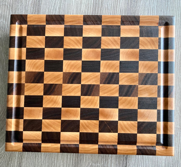 End Grain Checkered Pattern Board